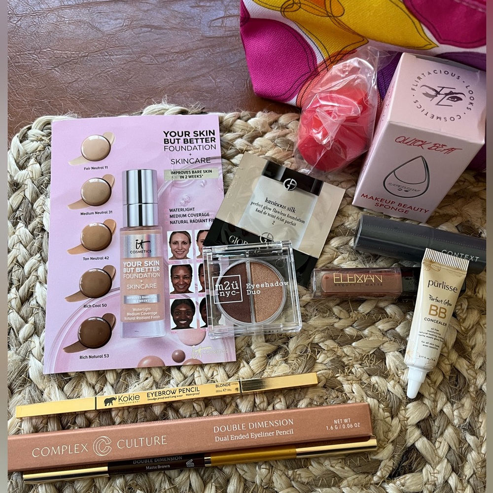 LAST CHANCE! Donation bin 11/18! Cosmetic variety pack with bag. All Unopened.